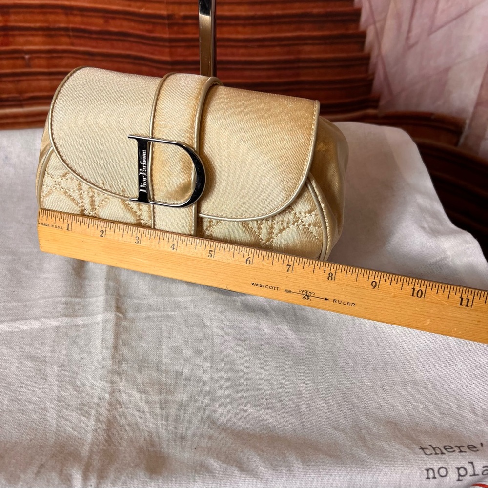 DIOR authentic Gold Quilted Parfum Bag, excellent condition - Picture 5 of 13